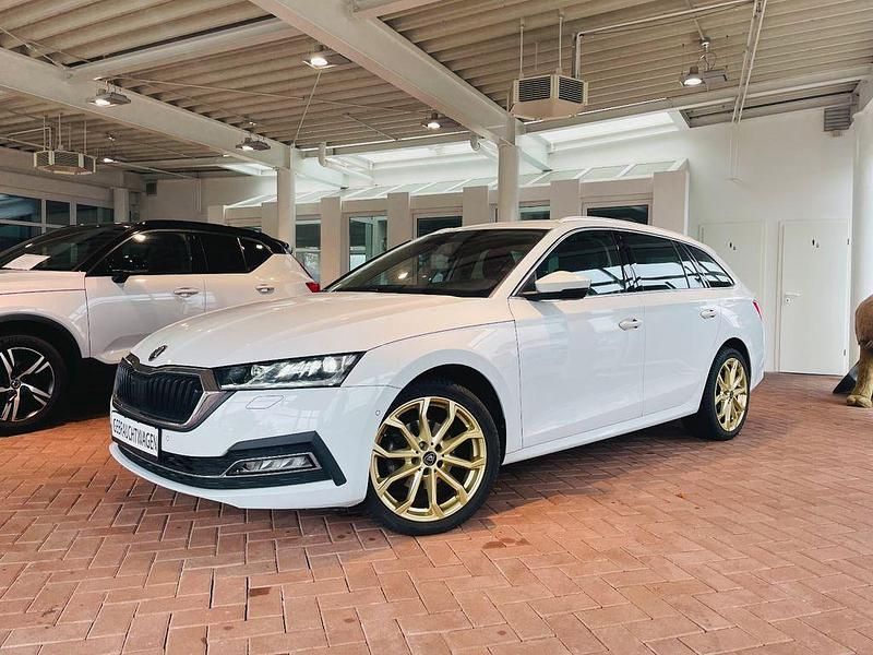 Weiß Gebraucht 2020 Skoda Octavia First Edition Limousine | 24.999 € (Etwas zu teuer) - Bild 1/4