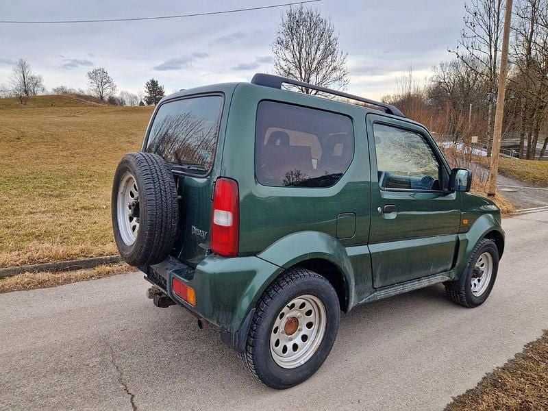 Gebraucht Suzuki Jimny 86 PS (63 kW) 2009 Grün SUV