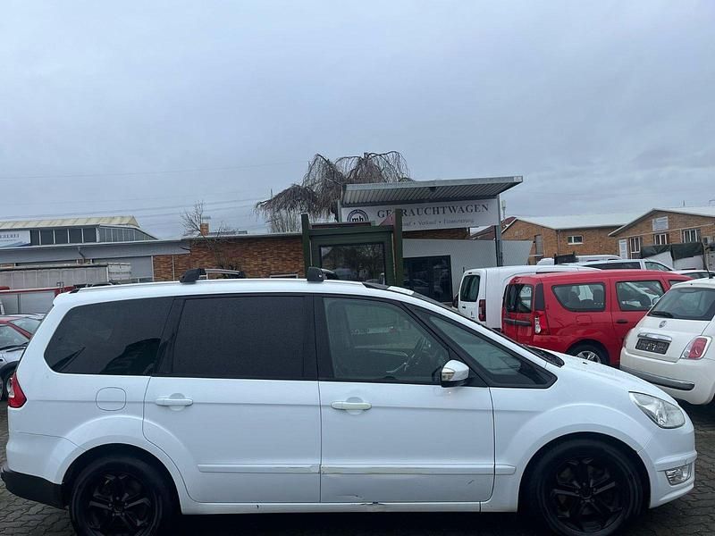 Gebraucht Ford Galaxy 163 PS (119 kW) 2013 Weiß Van / Kleinbus