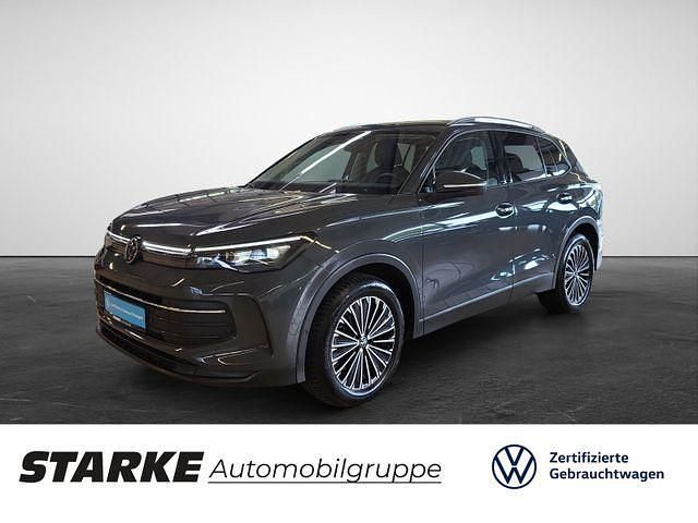 Pure white Gebraucht 2024 VW Tiguan Life SUV | 32.950 € (Fairer Preis) - Bild 1/4
