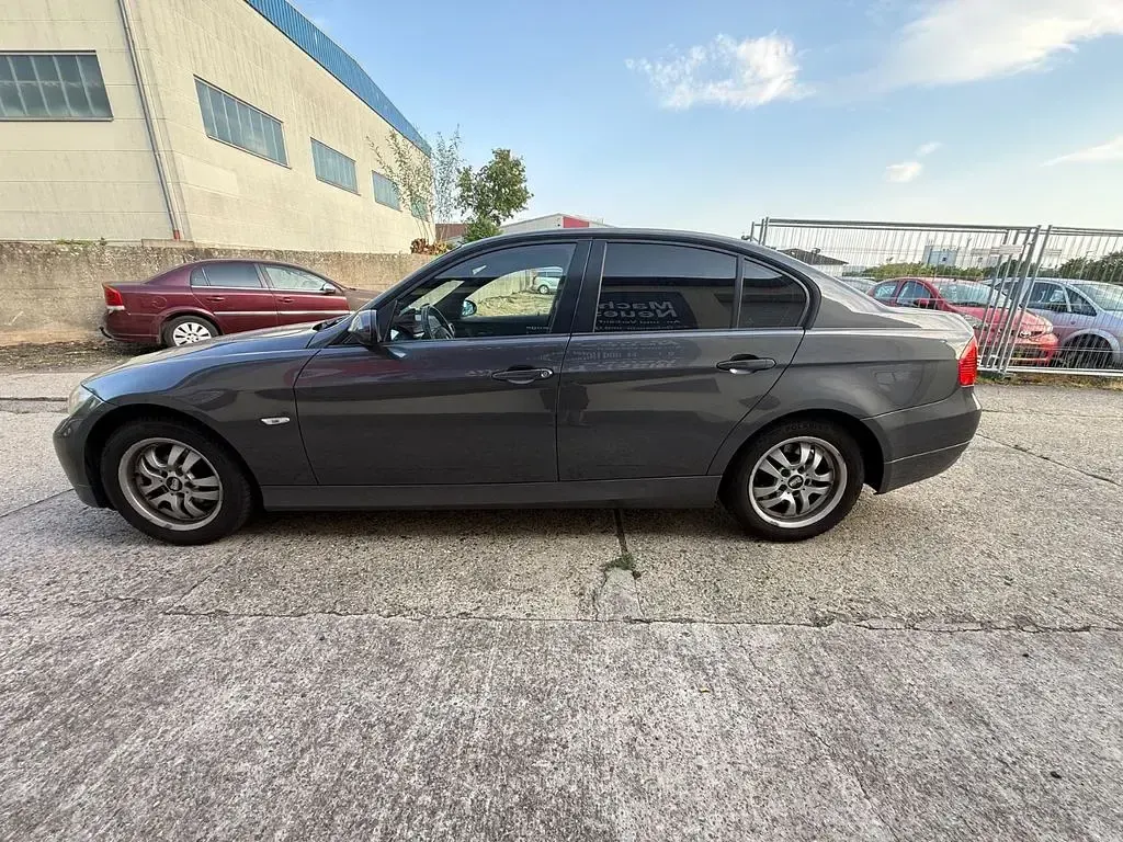 Gebraucht BMW 318 Advantage 143 PS (105 kW) 2008 Grau Limousine