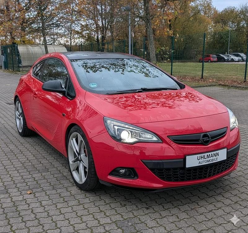 Rot Gebraucht 2012 Opel Astra GTC Kleinwagen | 6.950 € (Etwas zu teuer) - Bild 1/4