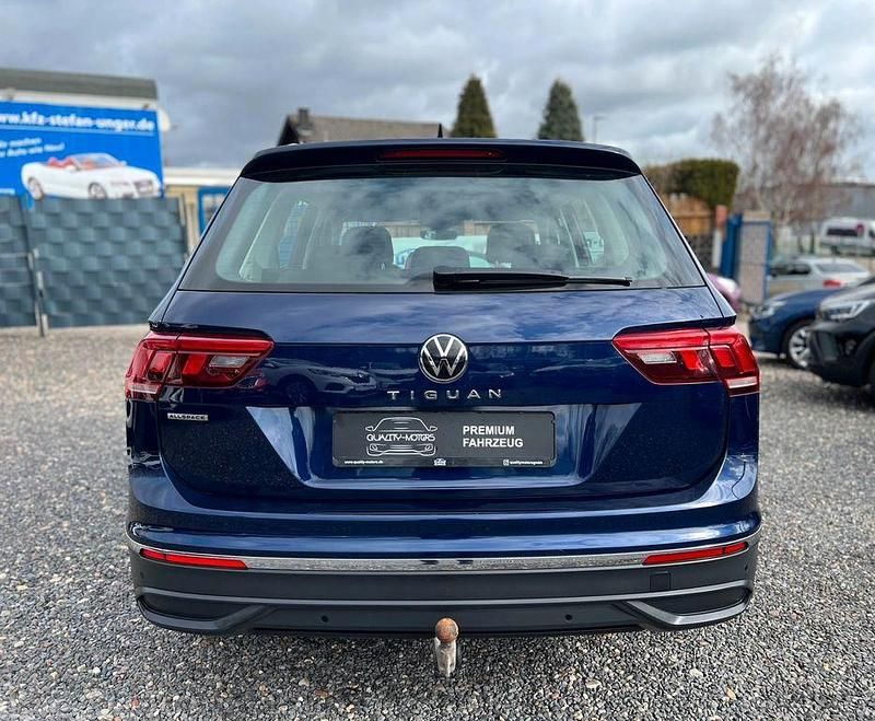 Gebraucht VW Tiguan 150 PS (110 kW) 2022 Blau SUV