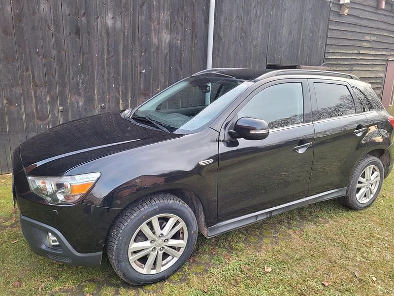 Schwarz Gebraucht 2012 Mitsubishi ASX SUV | 3.800 € (Fairer Preis) - Bild 1/4