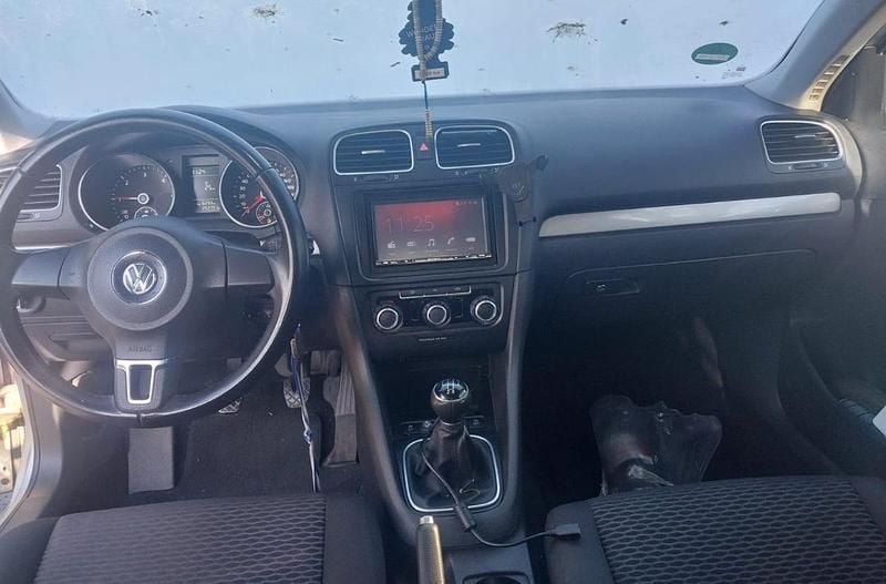 Gebraucht VW Golf VI 140 PS (102 kW) 2010 Silber Kleinwagen