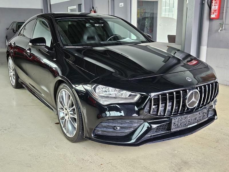 Schwarz Gebraucht 2019 Mercedes CLA250 AMG line Limousine | 27.900 € (Fairer Preis) - Bild 1/4