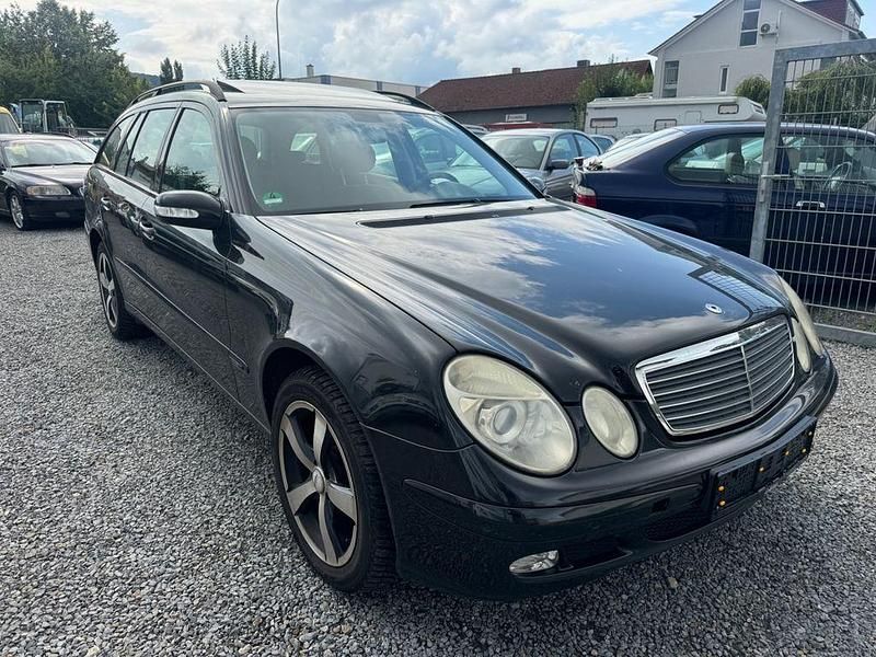Gebraucht Mercedes E270 Classic 177 PS (130 kW) 2003 Schwarz Kombi