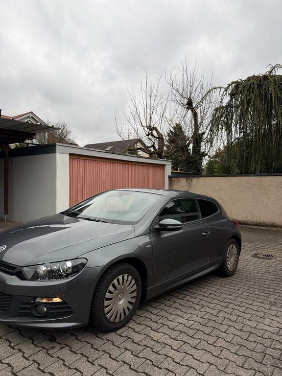 Gebraucht VW Scirocco Life 160 PS (117 kW) 2014 Grau Coupé