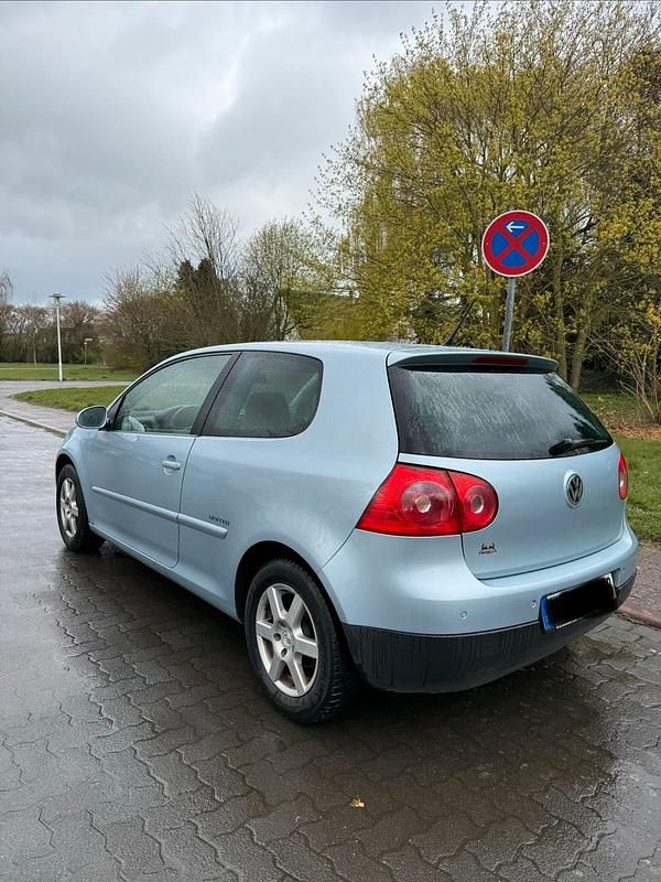 Gebraucht VW Golf V 80 PS (58 kW) 2008 Blau Kleinwagen