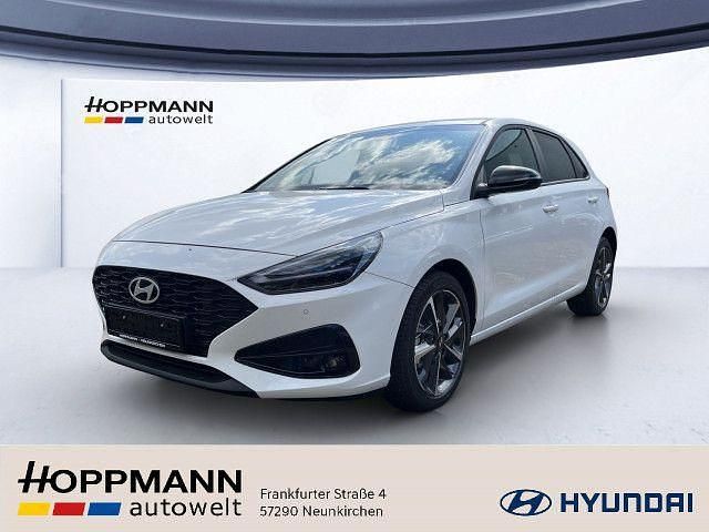 Neu Hyundai i30 Advantage 101 PS (74 kW) 2025 Weiß Limousine
