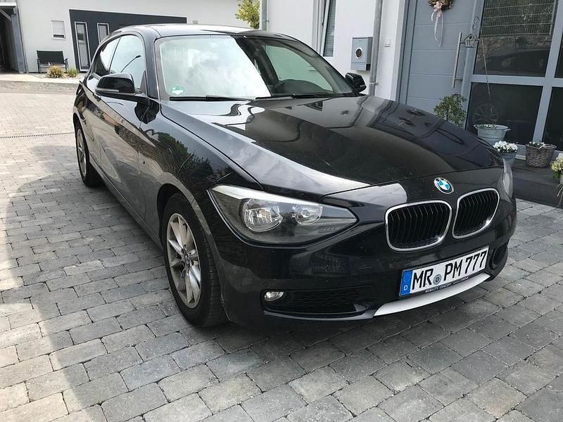 Gebraucht BMW 116 Efficient Dynamics 116 PS (85 kW) 2013 Schwarz Kleinwagen