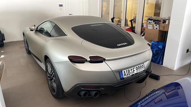 Gebraucht Ferrari Roma 620 PS (456 kW) 2022 Beige Coupé