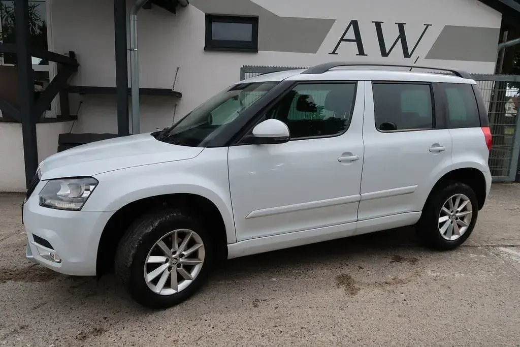 Gebraucht Skoda Yeti Cool Edition 110 PS (80 kW) 2016 Weiß SUV