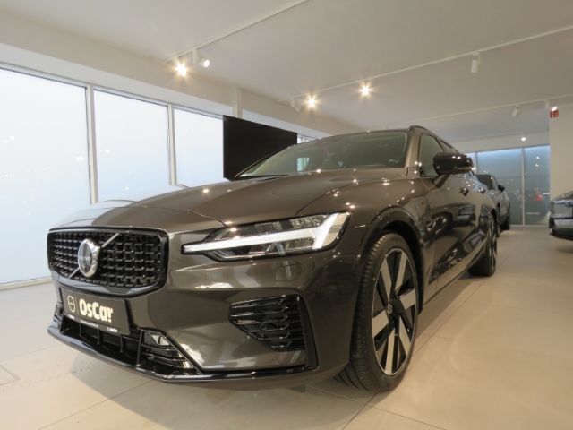 Gebraucht Volvo V60 Plus 455 PS (334 kW) 2024 Grau Kombi