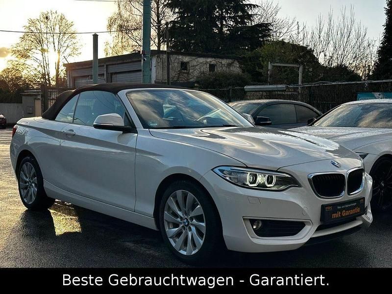Gebraucht BMW 220 Advantage 184 PS (135 kW) 2015 Weiß Cabrio