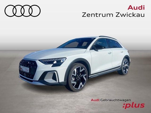 Gletscherweiß metallic Gebraucht 2025 Audi A3 Ambiente Limousine | 42.430 € - Bild 1/4