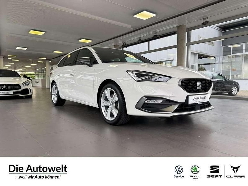Candy weiß Gebraucht 2021 Seat Leon FR Kombi | 21.480 € (Fairer Preis) - Bild 1/4