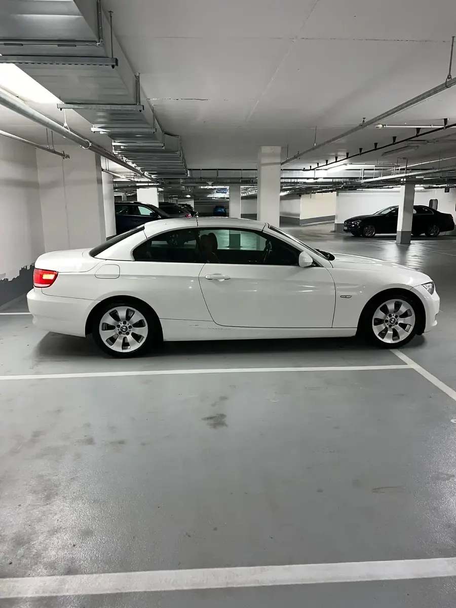 Gebraucht BMW 325 Cabriolet 197 PS (144 kW) 2009 Weiß Cabrio