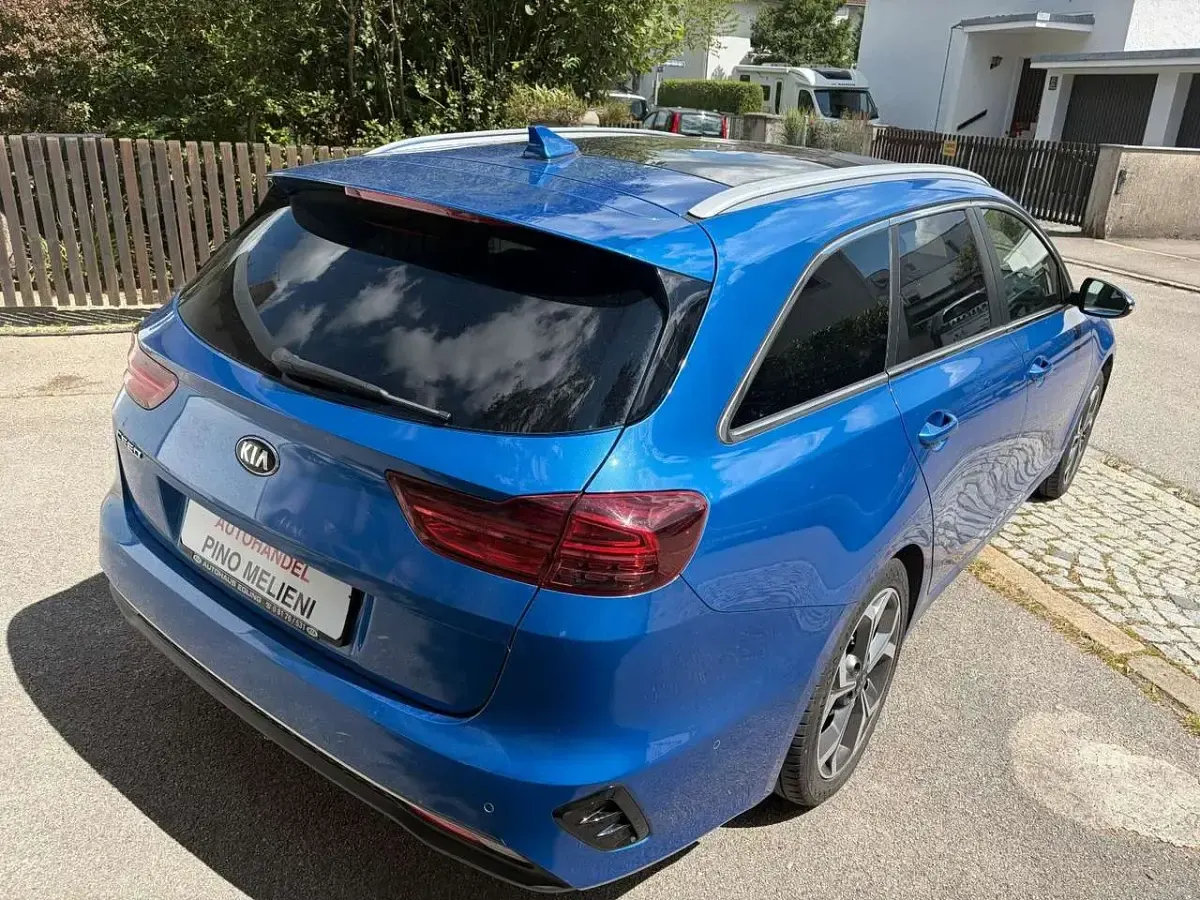 Gebraucht Kia Ceed Sportswagon 136 PS (100 kW) 2019 Blue flame Kombi