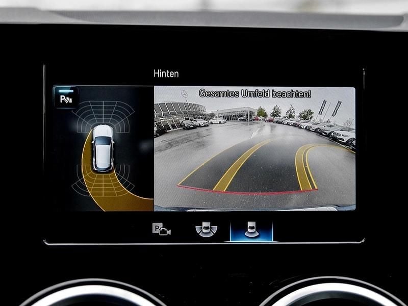 Gebraucht Mercedes GLA200 Progressive 150 PS (110 kW) 2023 Blau SUV