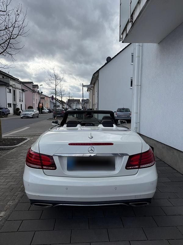 Gebraucht Mercedes E220 170 PS (125 kW) 2014 Weiß Cabrio