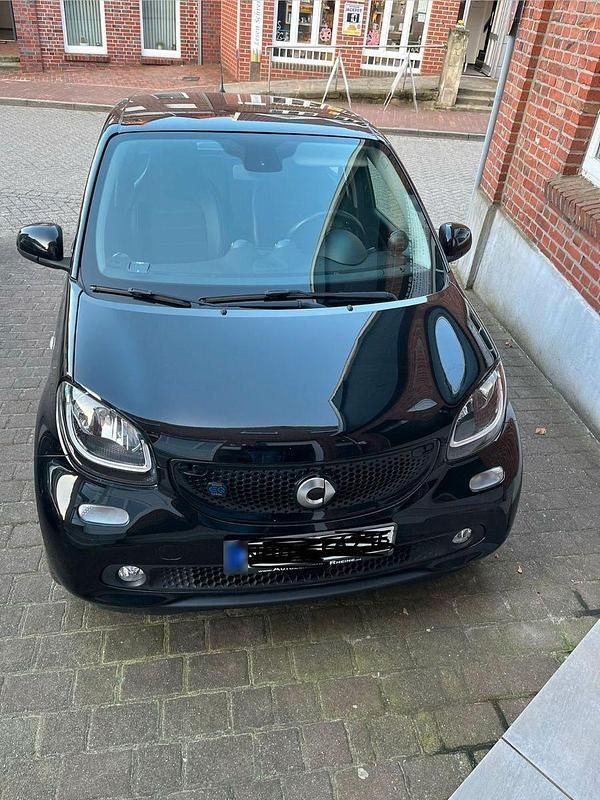 Gebraucht Smart ForFour Electric Drive 60 kW (82 PS) 2018 Schwarz Kleinwagen