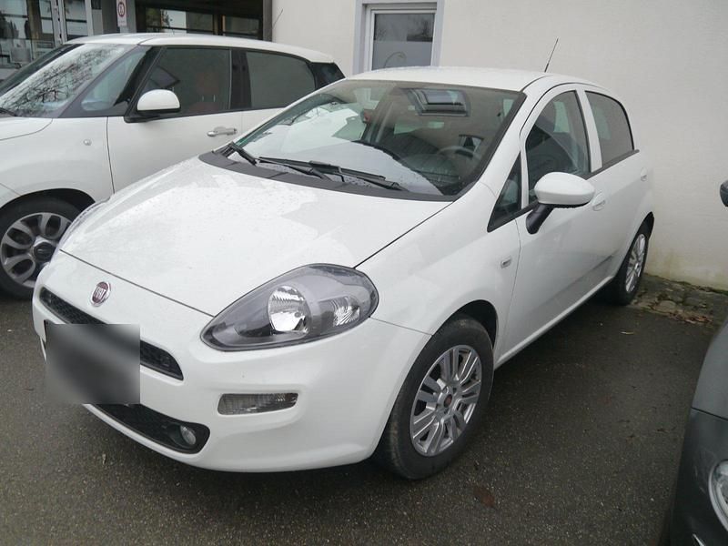 Weiß Gebraucht 2018 Fiat Punto Kleinwagen | 7.400 € (Fairer Preis) - Bild 1/2