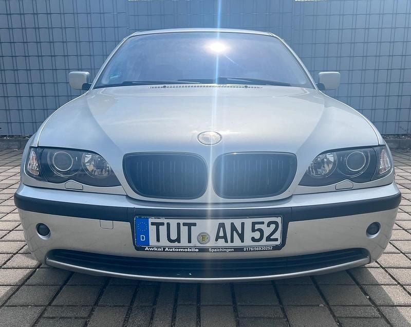 Silber Gebraucht 2002 BMW 325 Limousine | 3.500 € (Superpreis) - Bild 1/4