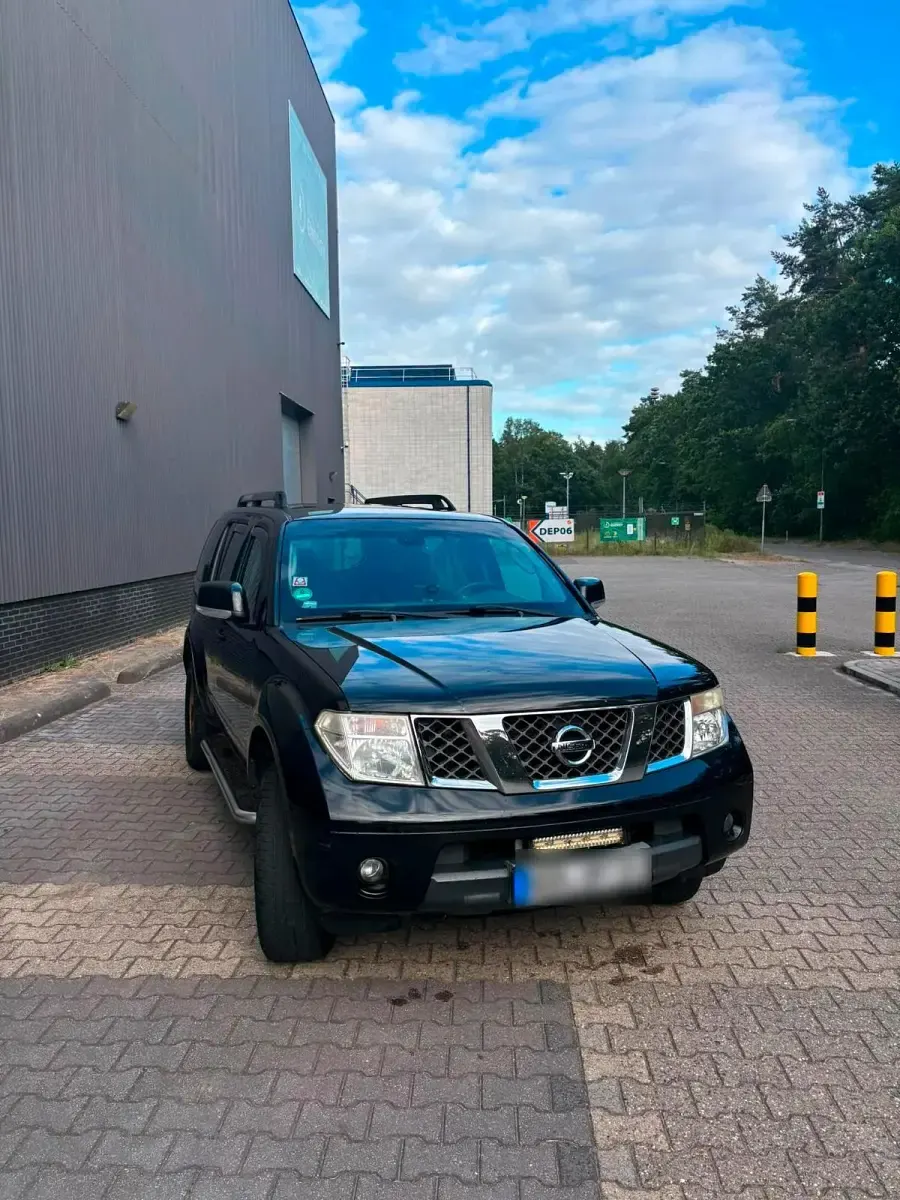 Gebraucht Nissan Pathfinder 171 PS (125 kW) 2008 Schwarz SUV