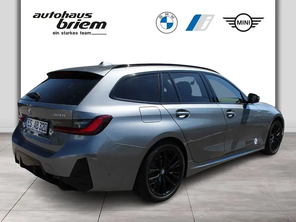 Gebraucht BMW 320 M Sport 184 PS (135 kW) 2024 Grau Limousine