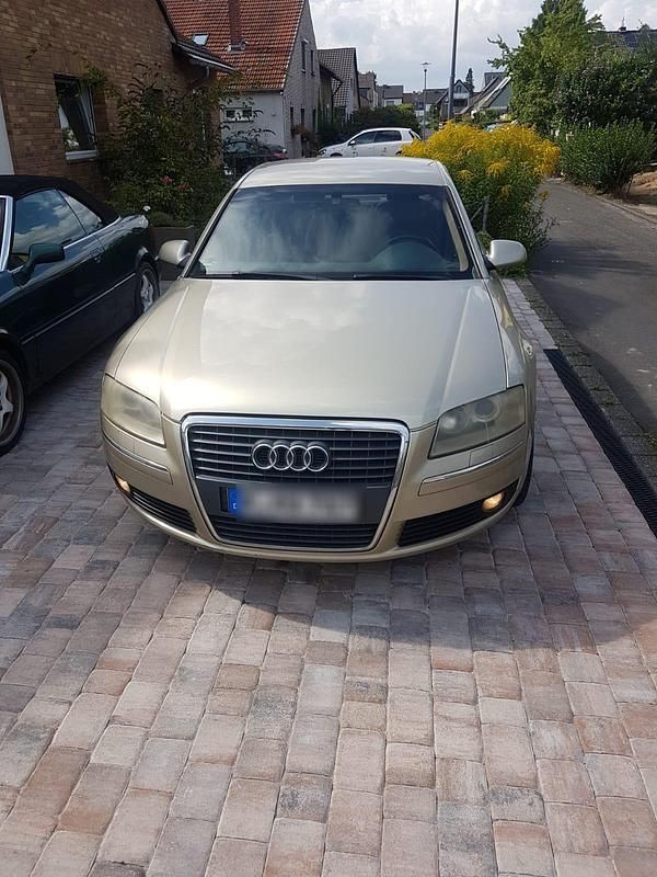 Gold Gebraucht 2005 Audi A8 Limousine | 6.100 € (Fairer Preis) - Bild 1/4