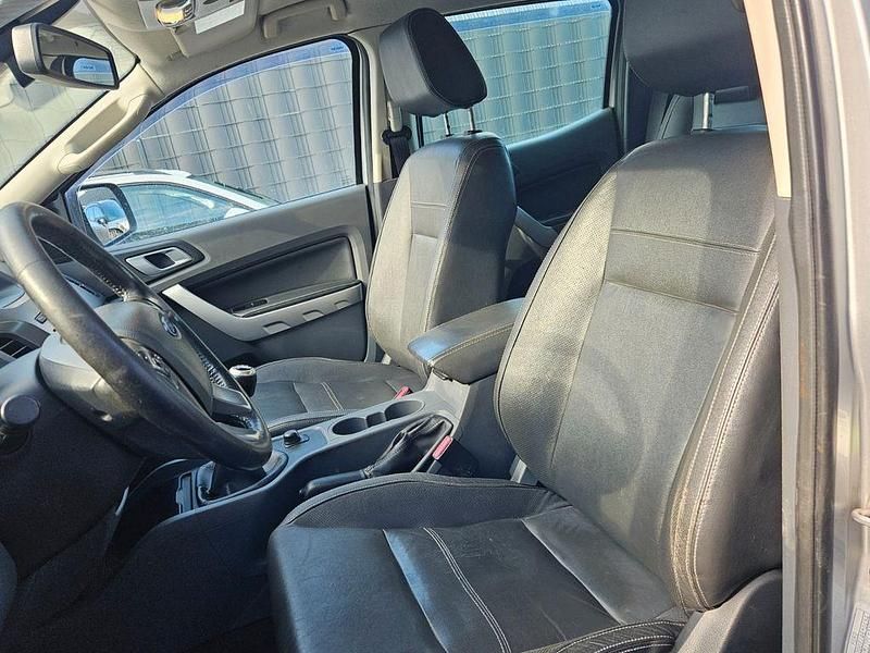 Gebraucht Ford Ranger Limited 200 PS (147 kW) 2013 Silber Abholung