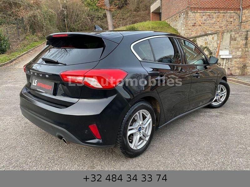 Gebraucht Ford Focus 101 PS (74 kW) 2019 Schwarz Limousine