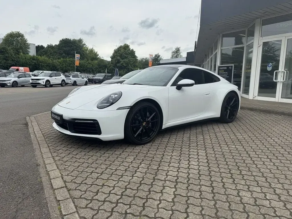 Gebraucht Porsche 911 Carrera 385 PS (283 kW) 2021 Weiß Coupé