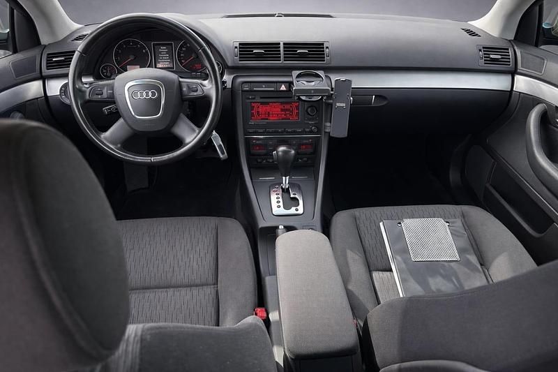 Gebraucht Audi A4 Business 131 PS (96 kW) 2007 Grau Kombi
