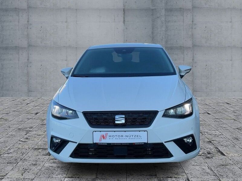 Gebraucht Seat Ibiza Style 110 PS (80 kW) 2021 "candy" weiss Kleinwagen