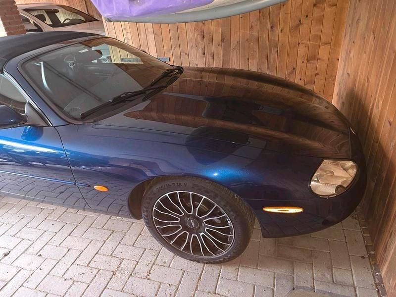 Gebraucht Jaguar XK8 209 PS (153 kW) 1998 Blau Cabrio