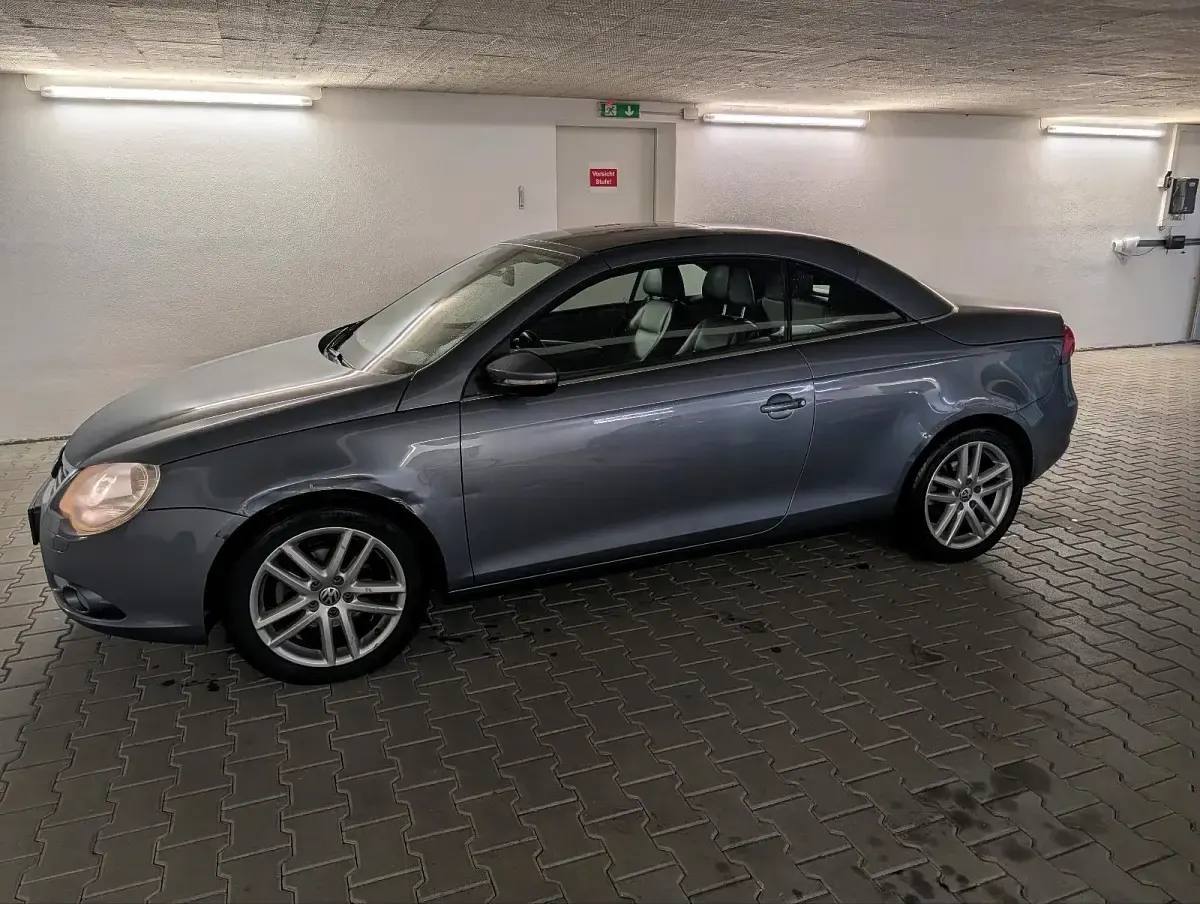 Gebraucht VW Eos 122 PS (89 kW) 2010 Grau Cabrio