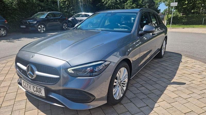 Grau Gebraucht 2023 Mercedes C200 Kombi | 23.500 € (Guter Preis) - Bild 1/4