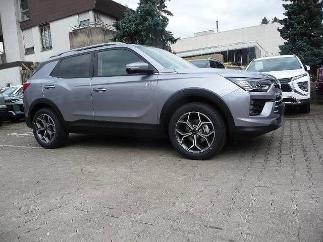 Silber Neu 2025 Ssangyong Korando SUV | 33.990 € - Bild 1/4