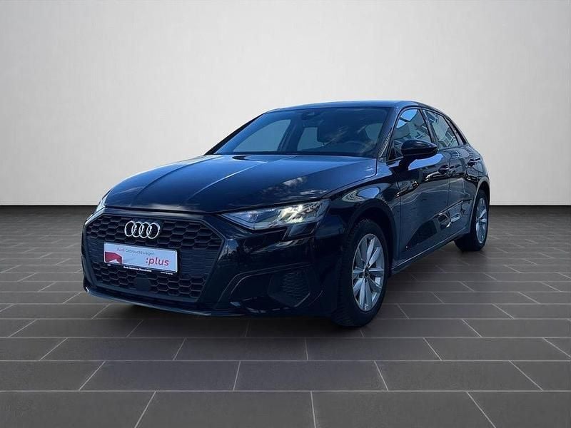 Schwarz Gebraucht 2023 Audi A3 Comfort Limousine | 23.390 € (Guter Preis) - Bild 1/4