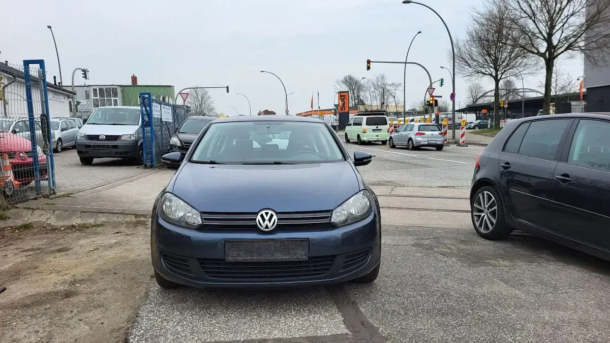 Gebraucht VW Golf VI Comfortline 122 PS (89 kW) 2009 Grau Kleinwagen