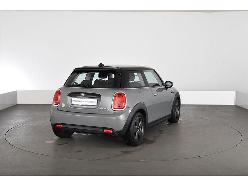 Gebraucht Mini Cooper SE Essential 135 kW (184 PS) 2022 Grau Kleinwagen