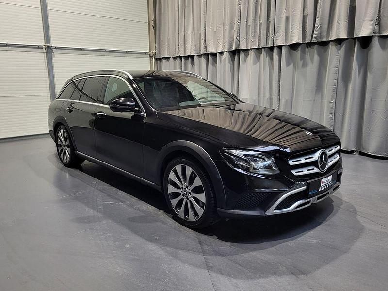 Gebraucht Mercedes E400 340 PS (250 kW) 2019 Obsidianschwarz  metalliclack Kombi