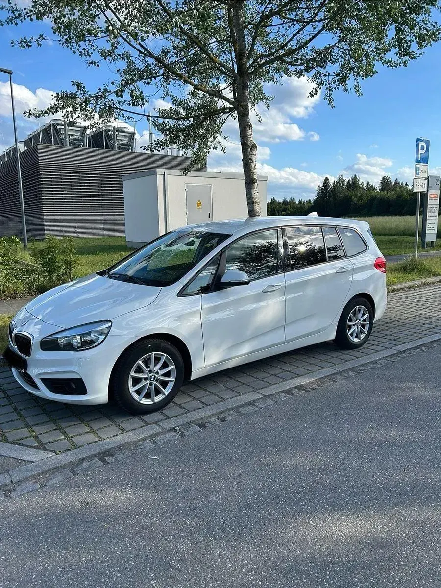Gebraucht BMW 216 Gran Tourer 116 PS (85 kW) 2016 Weiß Van / Kleinbus