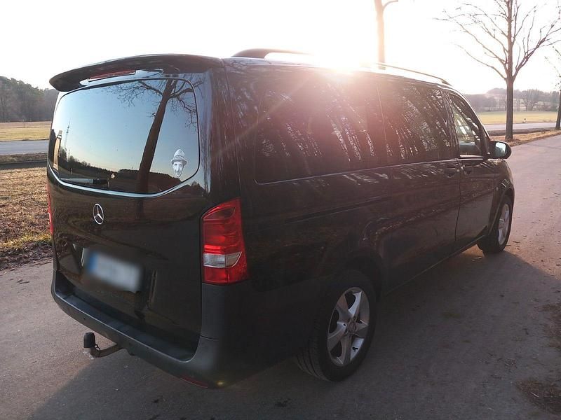 Gebraucht Mercedes Vito 190 PS (139 kW) 2017 Schwarz Van