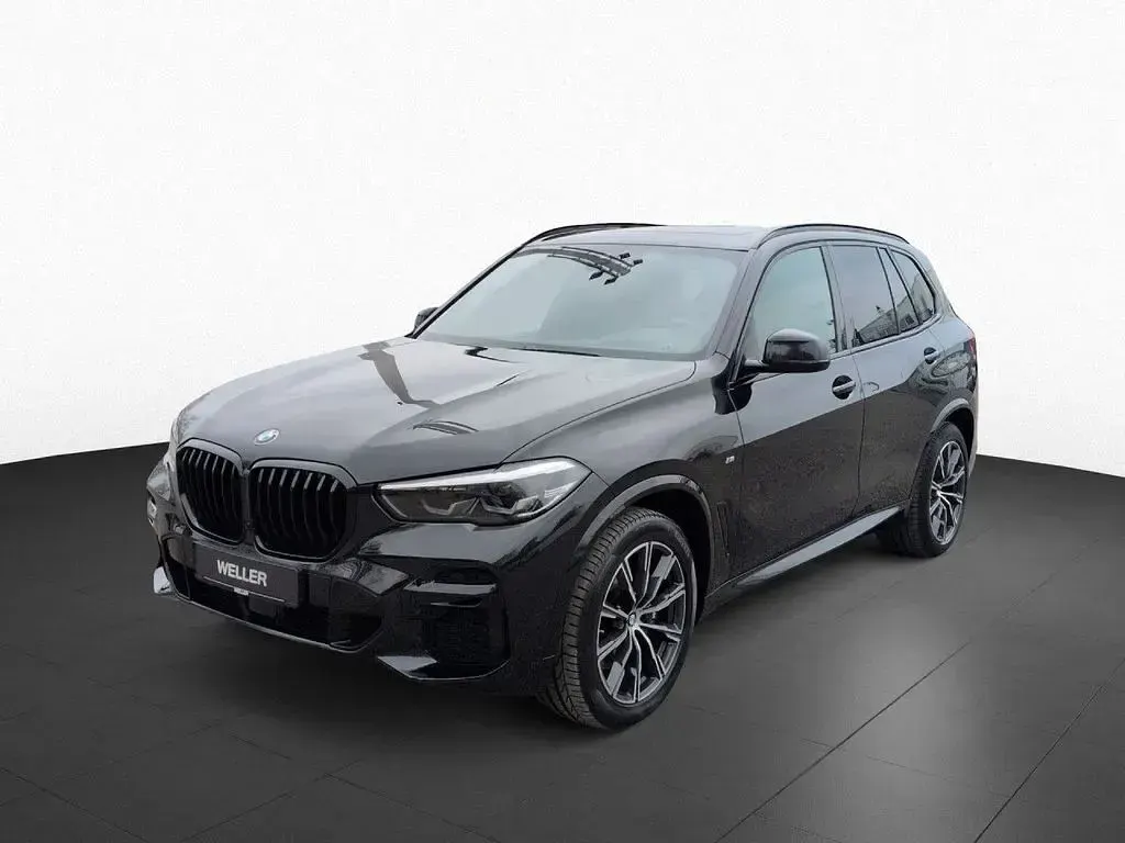Gebraucht BMW X5 Performance 286 PS (210 kW) 2023 Black sapphire (schwarz) SUV