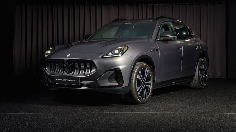Grau Neu 2025 Maserati Grecale Folgore SUV | 104.960 € (Superpreis) - Bild 1/4