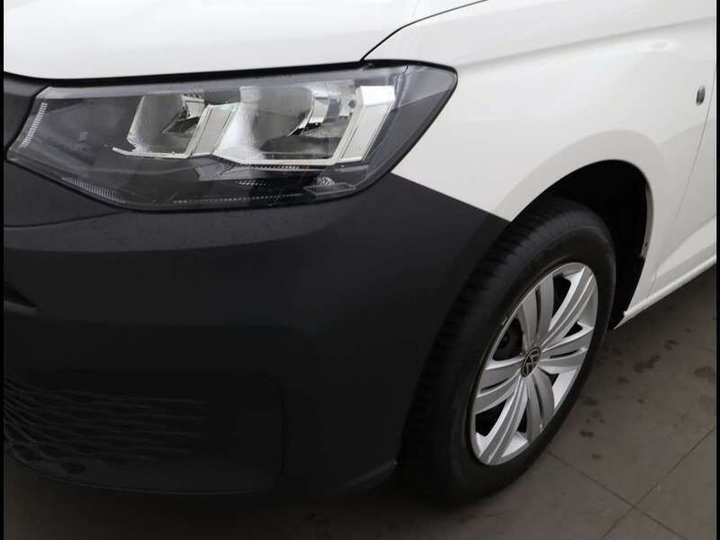 Gebraucht VW Caddy Maxi 102 PS (75 kW) 2024 Candyweiß (white), solid Van / Kleinbus