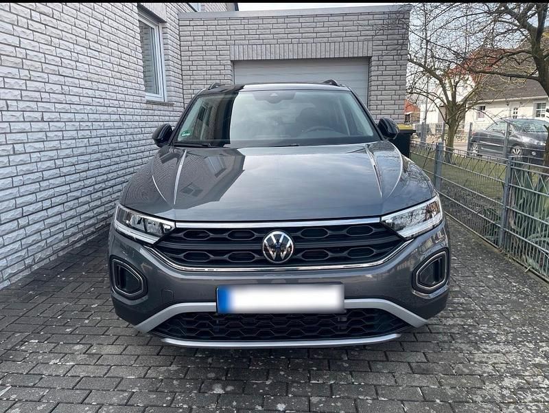 Gebraucht VW T-Roc Move 150 PS (110 kW) 2024 Grau SUV